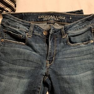 Junior's/Women's American eagle size 6 short jeggings